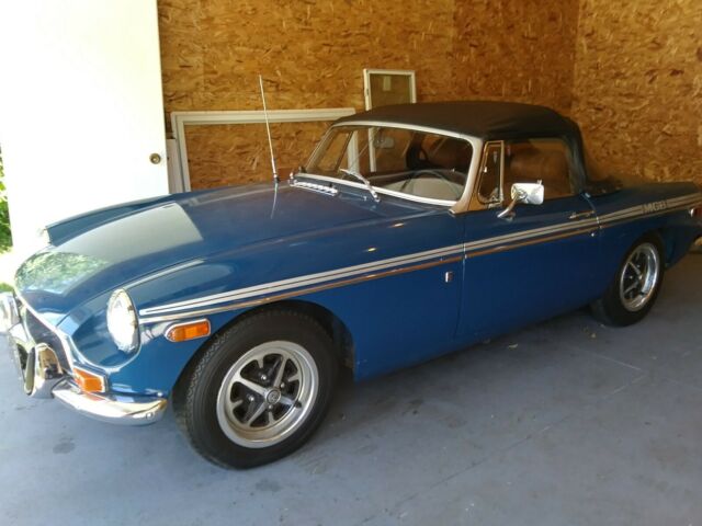 MG MGB 1972 image number 0