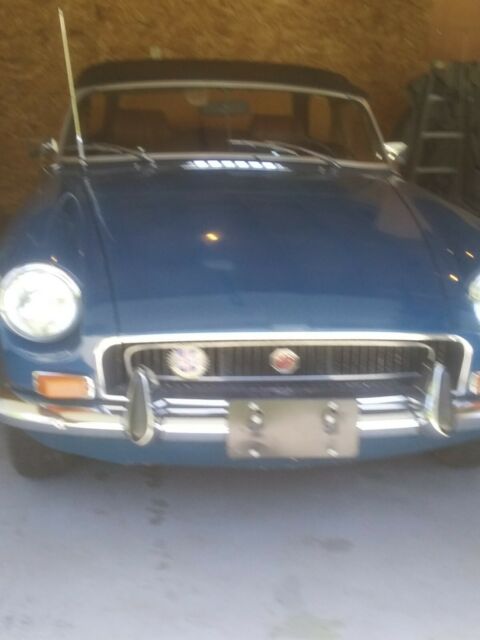 MG MGB 1972 image number 12