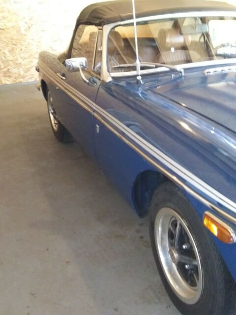 MG MGB 1972 image number 2