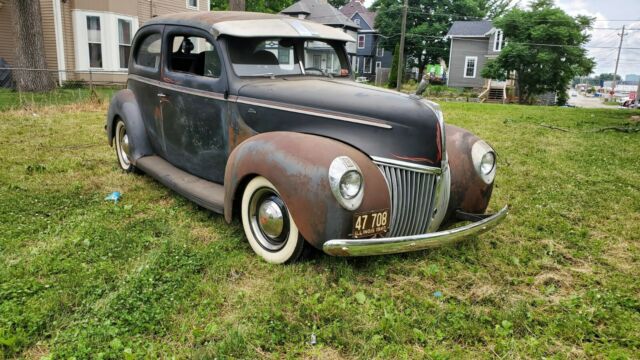 Ford Deluxe 1940 image number 15