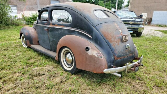 Ford Deluxe 1940 image number 16