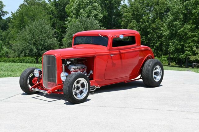 Ford 3 Window Coupe 1932 image number 0