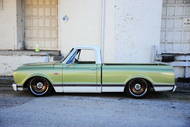 Chevrolet C-10 1967 image number 29