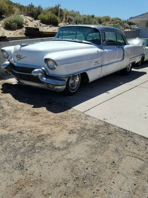 Cadillac DeVille 1956 image number 0