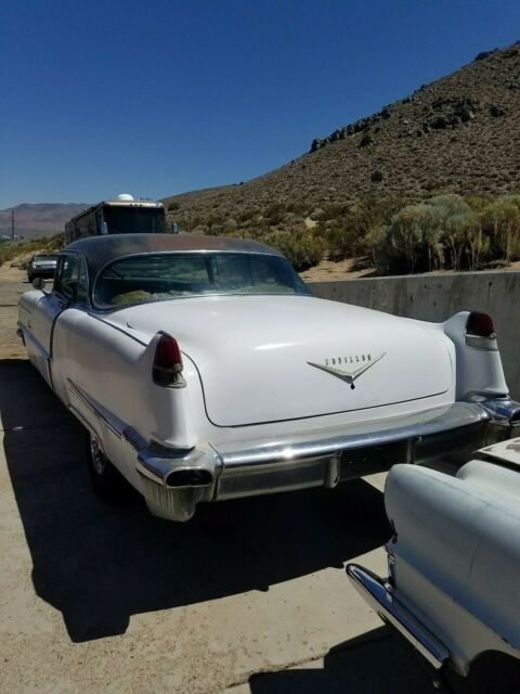 Cadillac DeVille 1956 image number 1