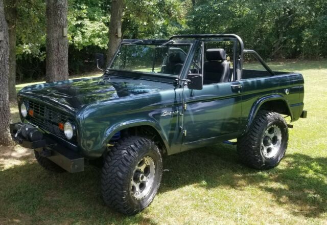 Ford Bronco 1966 image number 19