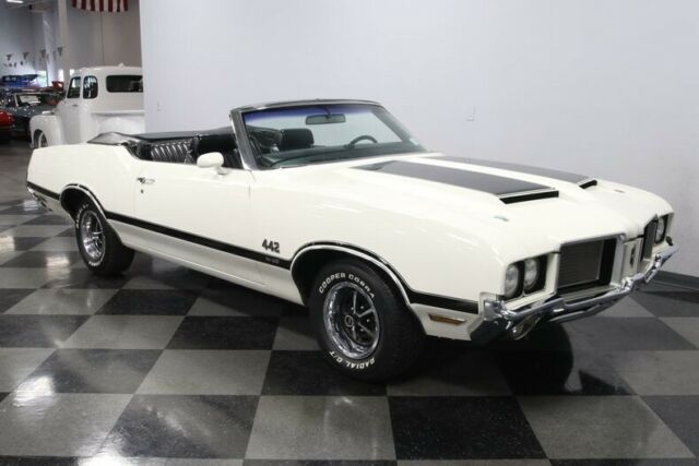 Oldsmobile 442 1972 image number 17