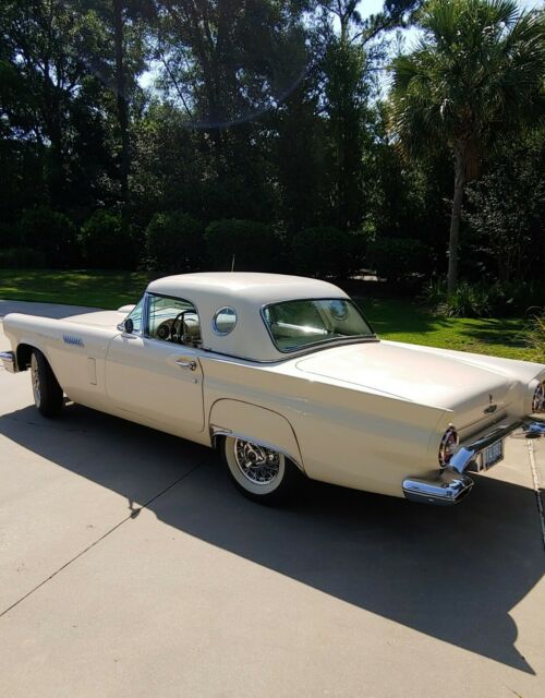 Ford Thunderbird 1957 image number 2