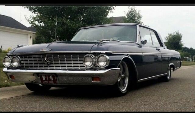 Ford Galaxie 1962 image number 0