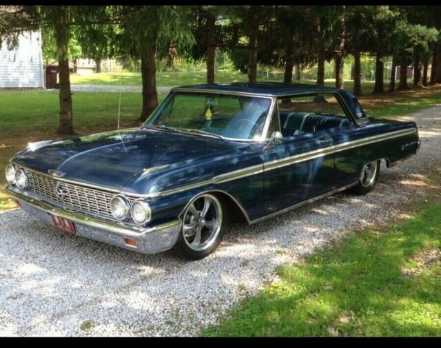 Ford Galaxie 1962 image number 20