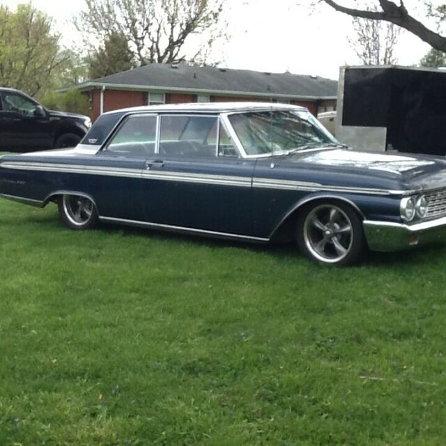 Ford Galaxie 1962 image number 28