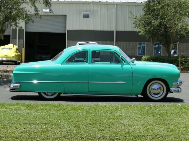 Ford Business Coupe 1951 image number 10