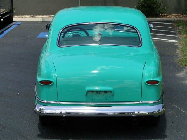 Ford Business Coupe 1951 image number 32