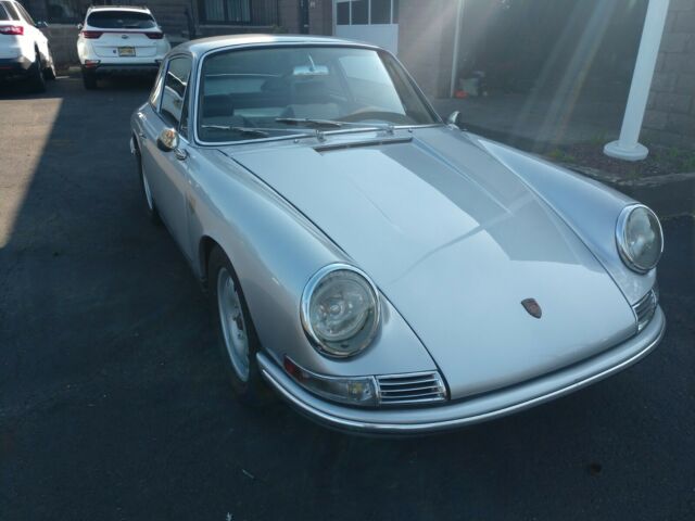 Porsche 912 1967 image number 15