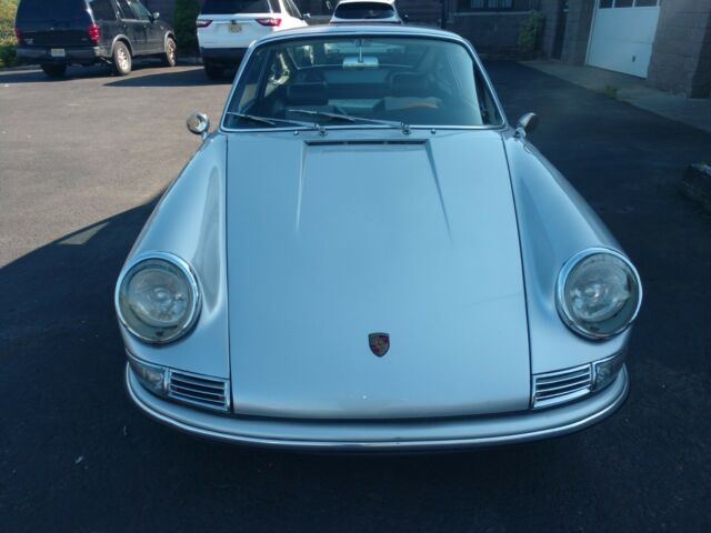 Porsche 912 1967 image number 16