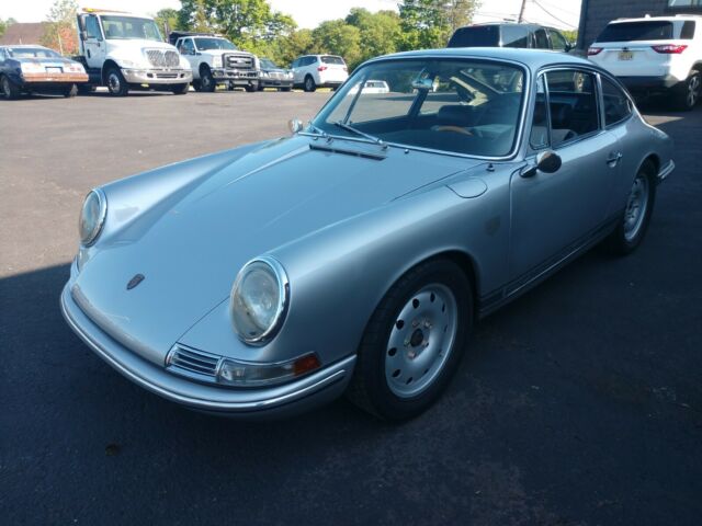 Porsche 912 1967 image number 17