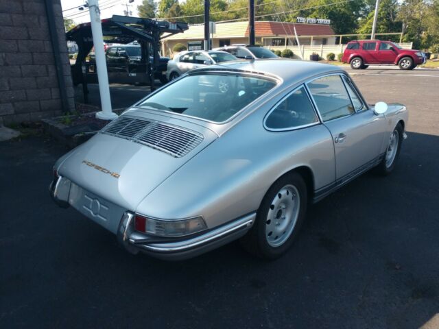 Porsche 912 1967 image number 33