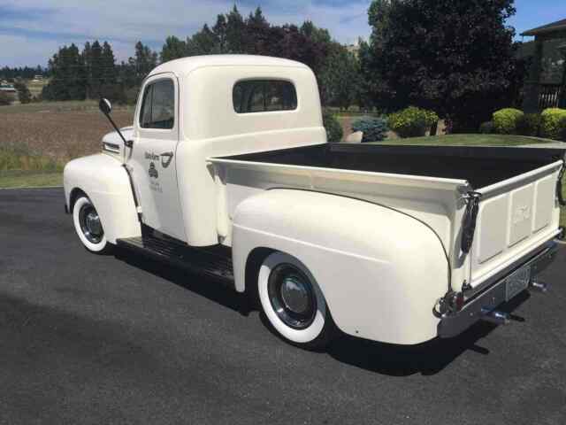 Ford F100 1948 image number 11