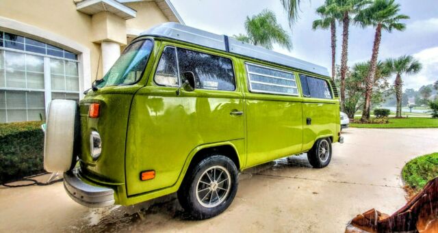 Volkswagen Bus/Vanagon 1978 image number 0