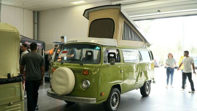 Volkswagen Bus/Vanagon 1978 image number 22