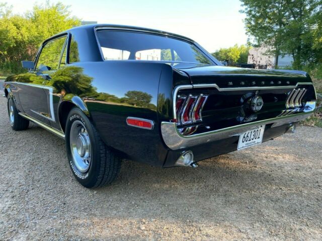 Ford Mustang 1968 image number 28