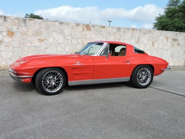 Chevrolet Corvette 1963 image number 0