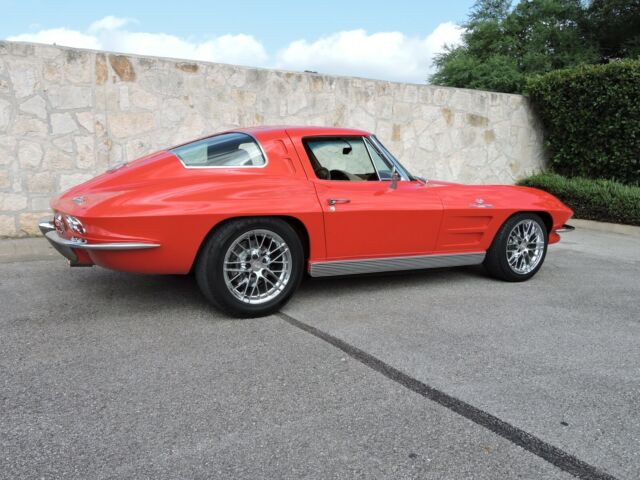 Chevrolet Corvette 1963 image number 18