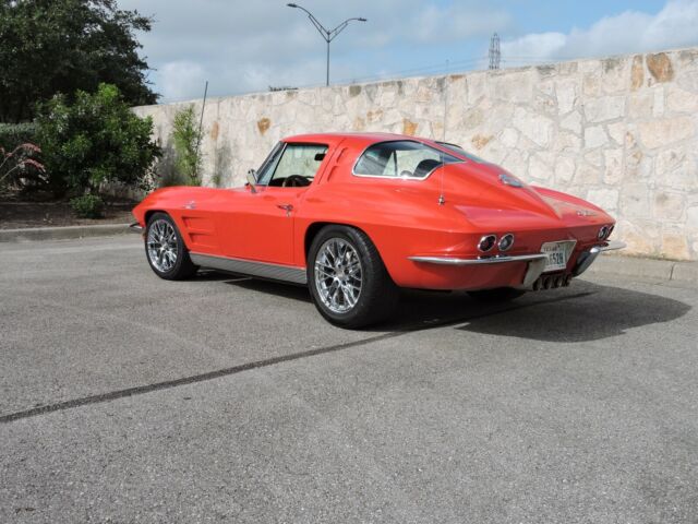 Chevrolet Corvette 1963 image number 30