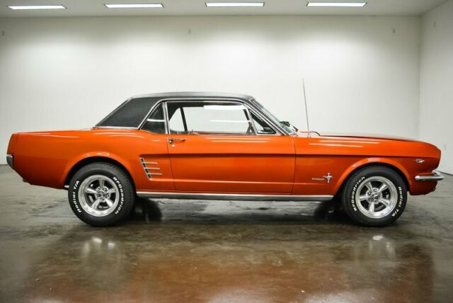 Ford Mustang 1966 image number 31