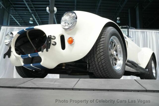 Shelby Cobra 1965 image number 20