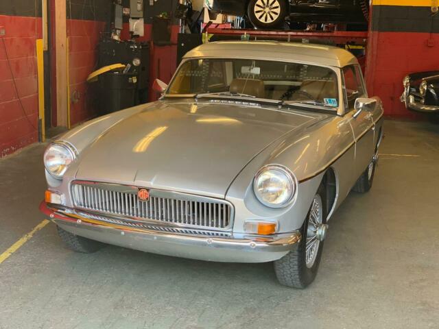 MG MGB 1968 image number 1