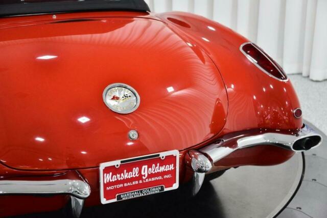 Chevrolet Corvette 1960 image number 10