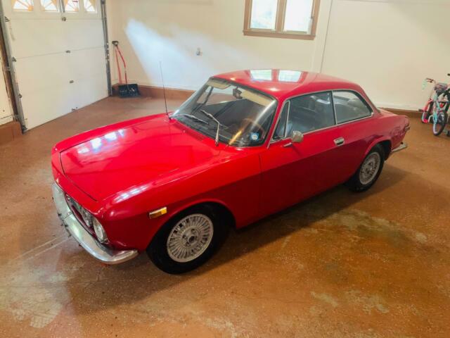 Alfa Romeo GTV 1972 image number 22