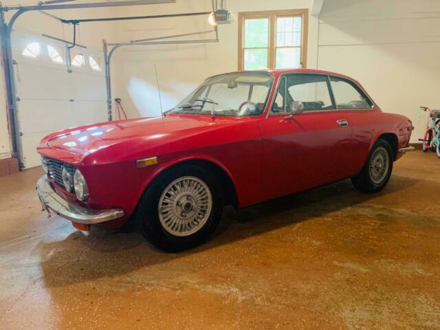 Alfa Romeo GTV 1972 image number 29