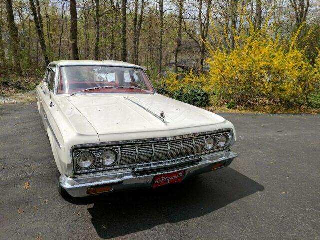 Plymouth Fury 1964 image number 11