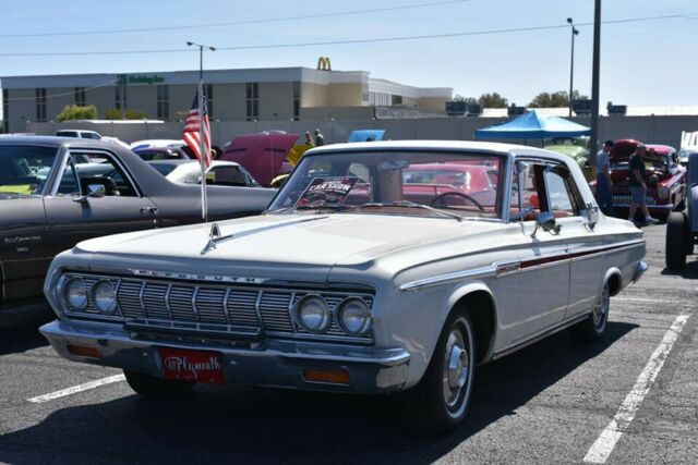 Plymouth Fury 1964 image number 9