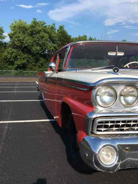 Ford Galaxie 500 1959 image number 15