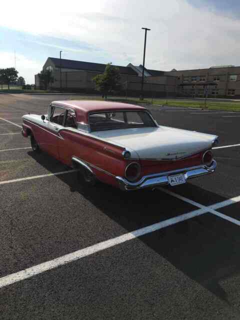 Ford Galaxie 500 1959 image number 18