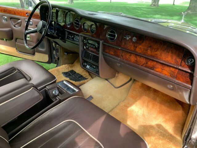 Rolls-Royce Silver Shadow 1979 image number 20