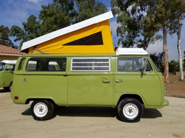 Volkswagen Bus/Vanagon 1979 image number 1