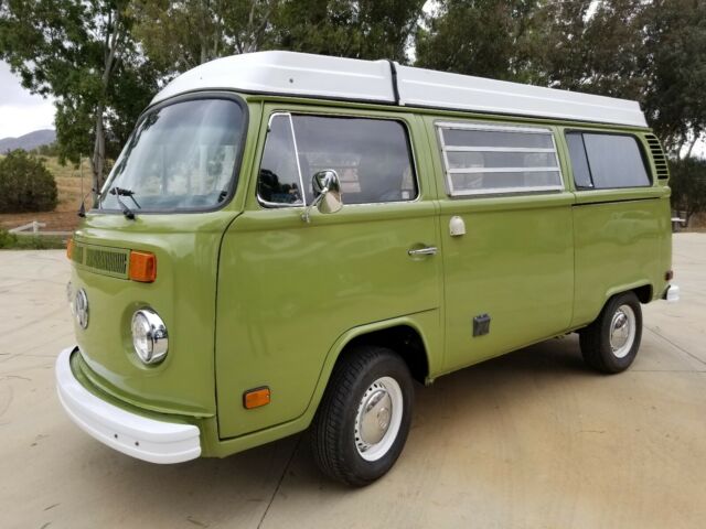 Volkswagen Bus/Vanagon 1979 image number 2