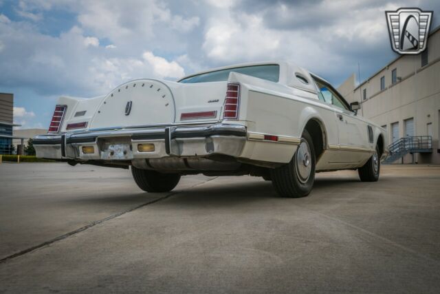 Lincoln Continental 1977 image number 40