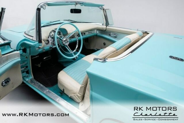 Ford Thunderbird 1957 image number 2