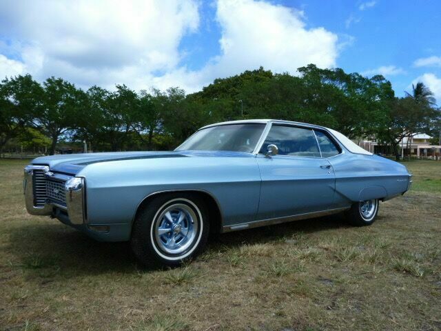 Pontiac Grand Prix 1968 image number 2