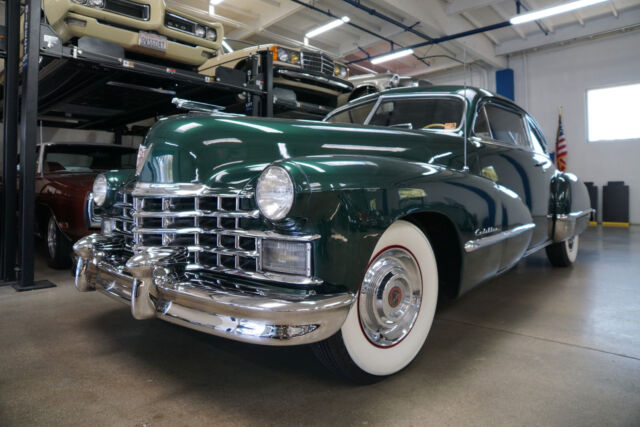 Cadillac 2 Door Fastback Sedanet Club Coupe 1947 image number 3