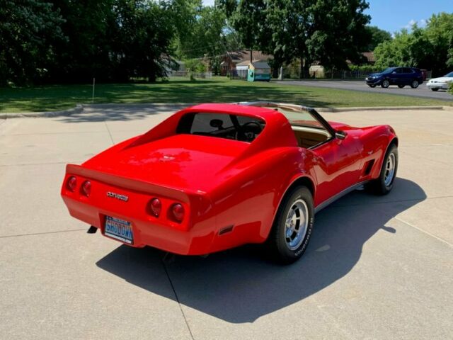 Chevrolet Corvette 1977 image number 30