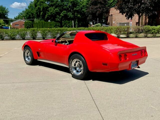 Chevrolet Corvette 1977 image number 8