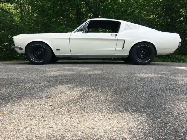 Ford Mustang 1968 image number 0