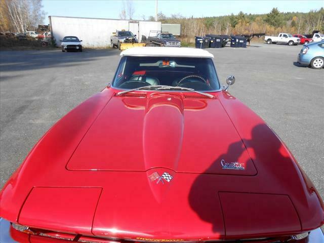 Chevrolet Corvette 1966 image number 11