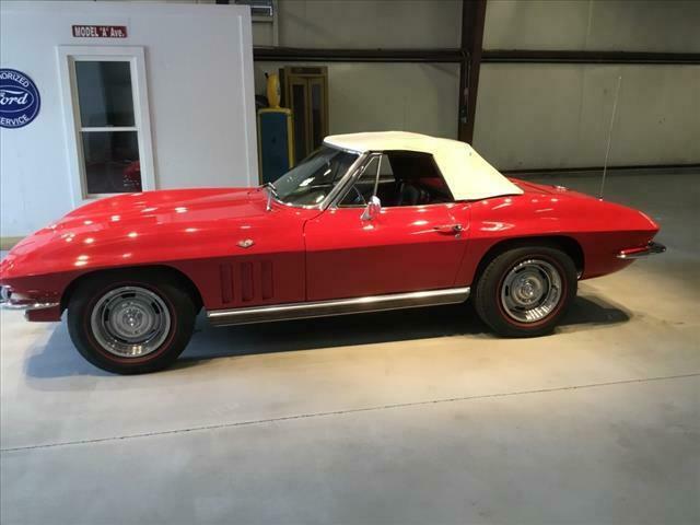 Chevrolet Corvette 1966 image number 27